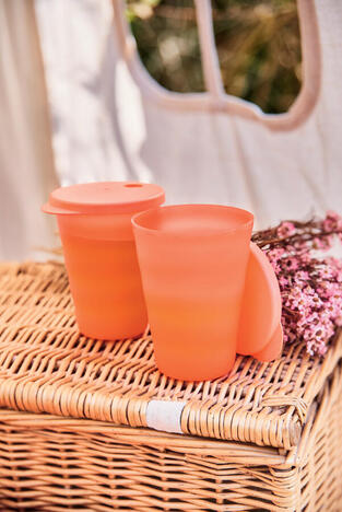 Tupperware Verres Flash à Pailles 330ml (2) In diesen Bechern sind Getränke vor Insekten sicher - Staub ist kein Thema mehr.