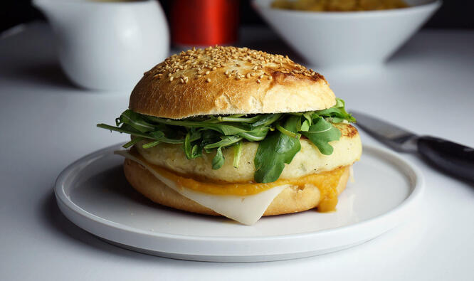 Tupperware Burgers de poisson mariné 